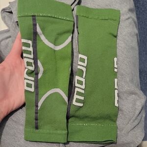 Green Compression with White and Black Accents